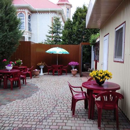 Mini Hotel Уютный Дворик Odesa Exterior foto