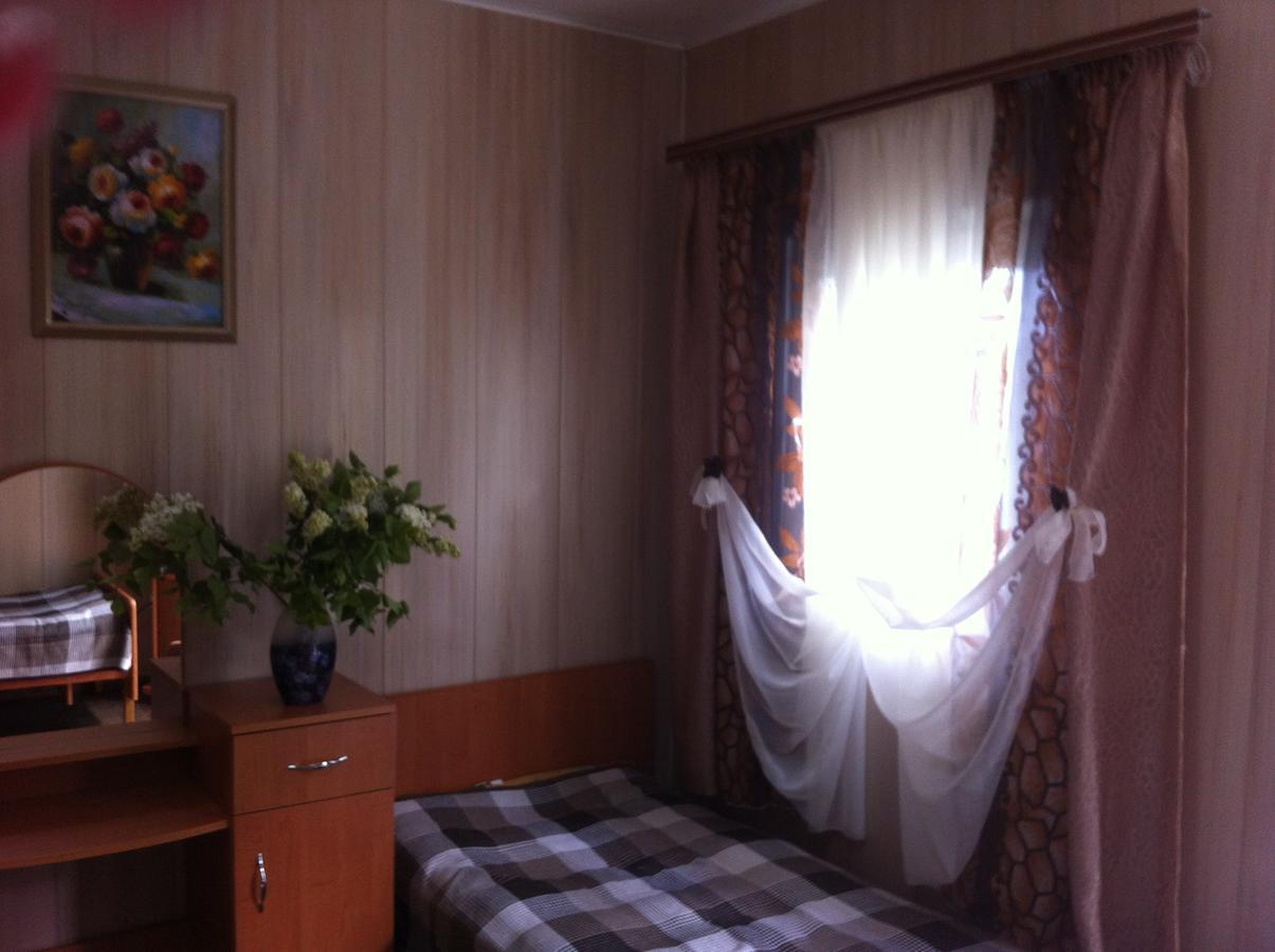 Mini Hotel Уютный Дворик Odesa Exterior foto