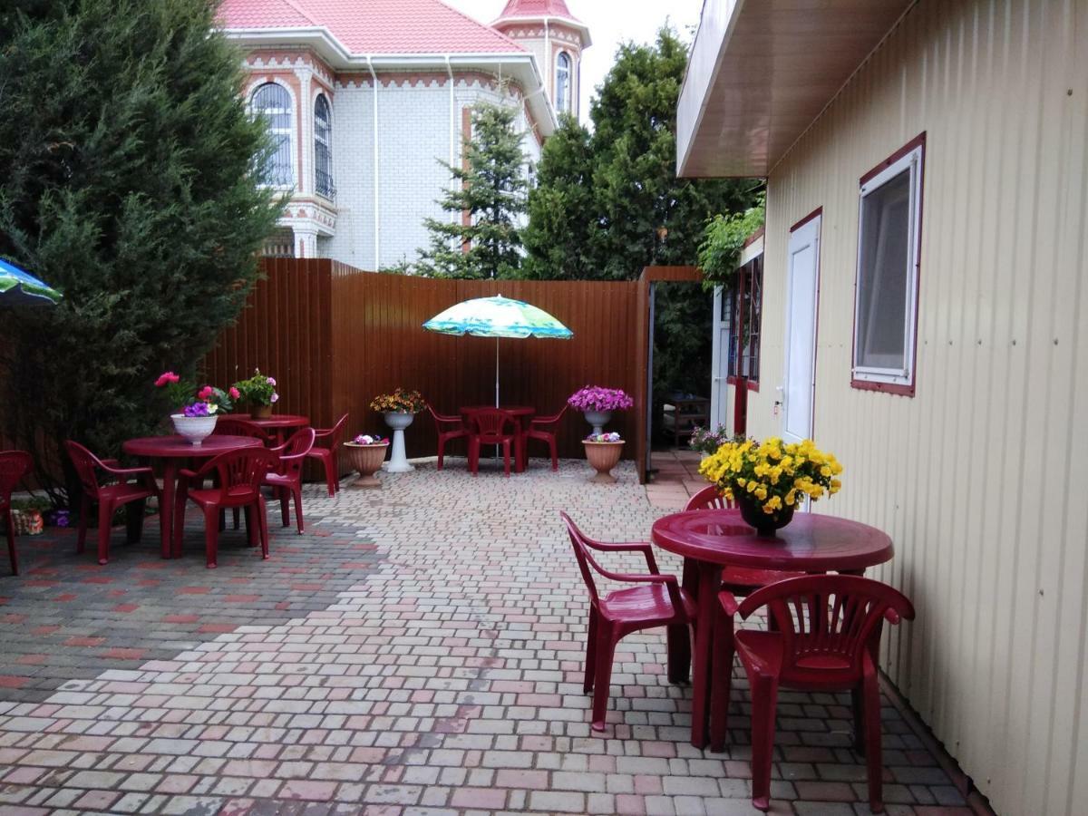 Mini Hotel Уютный Дворик Odesa Exterior foto
